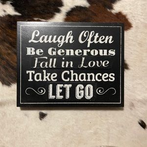 Cute sign! Good condition